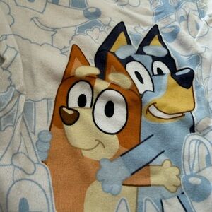 Bluey Hug Graphic Pajama Set - Sz 5T